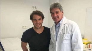 Ángel Ruiz Cotorro: “Hay que tener un poco de paciencia, pero estoy seguro de que Rafa se va a recuperar al 100%”. Foto: ClinicaTenis