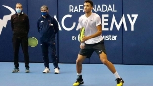 Toni Nadal observado un entrenamiento de Aliassime: Fuente: Rafa Nadal Academy