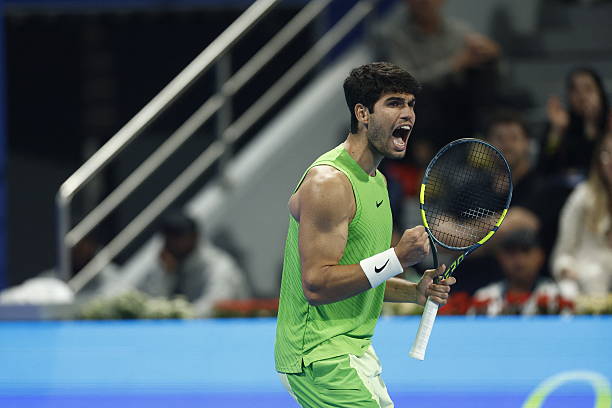 Alcaraz, durante su partido ante Rublev en Doha.
