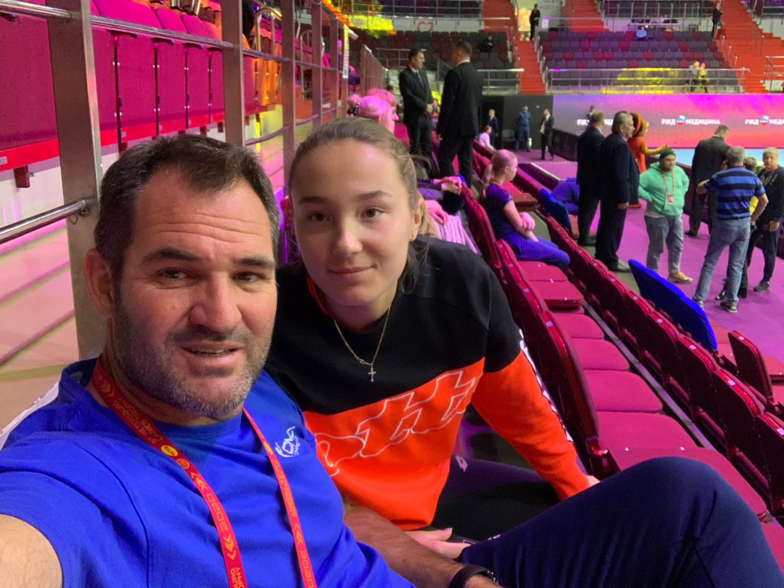 Carlos Martínez y Alina Charaeva, ocho años trabajando juntos.
