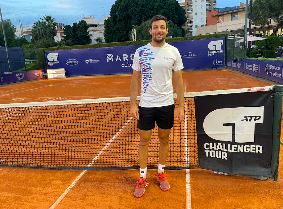 Bernabé Zapata en el Club de Tenis Valencia