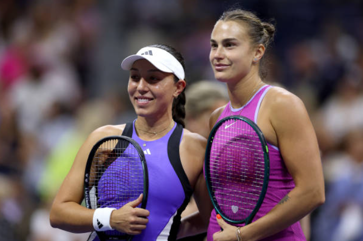 Pegula y Sabalenka antes de disputar las semifinales en Wuhan