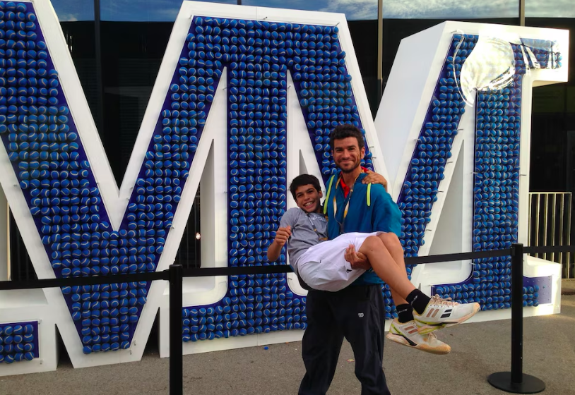 Carlos Santos y Carlos Alcaraz en el Mutua Madrid Open sub12.