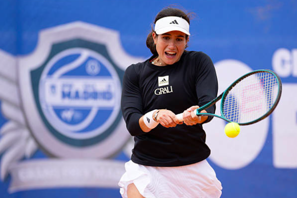 Carlota Martínez disputando el W100 de Madrid.