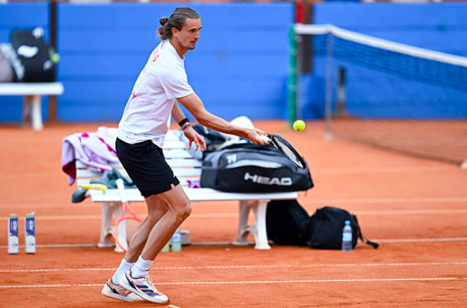 Alexander Zverev during a training session on clay court. Source: Getty