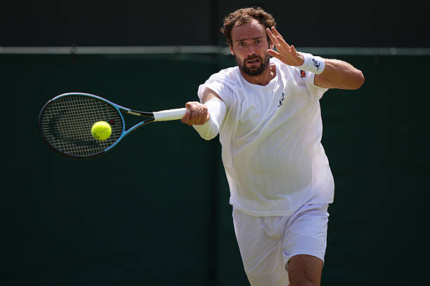 Roman Safiullin en Wimbledon 2026.