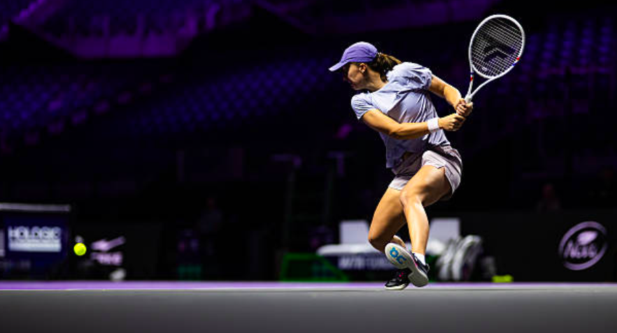 Iga Swiatek在里亚德训练。图片来源：盖蒂