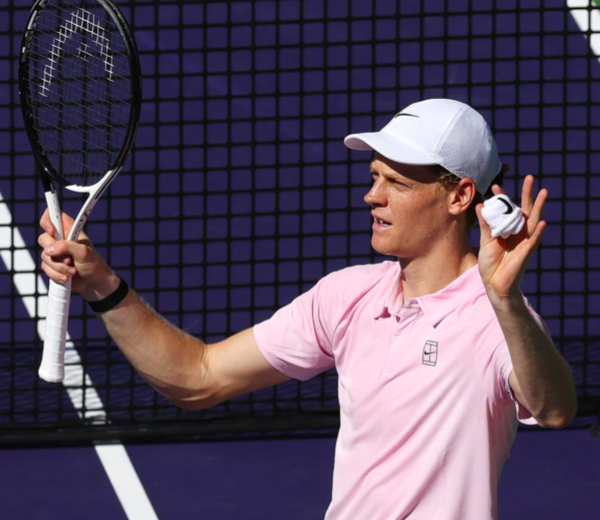 Jannik Sinner debuta con victoria en el Miami Open 2026. Fuente: Getty