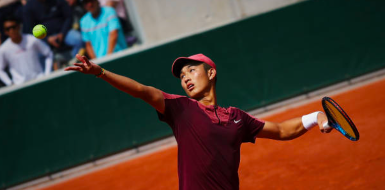 Juncheng Shang al servicio. Fuente: Getty