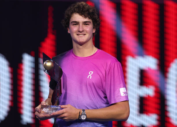 Joao Fonseca, tras ganar las ATP Next Gen Finals el año pasado.