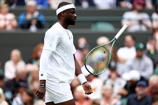 Frances Tiafoe pendant Wimbledon 2025.