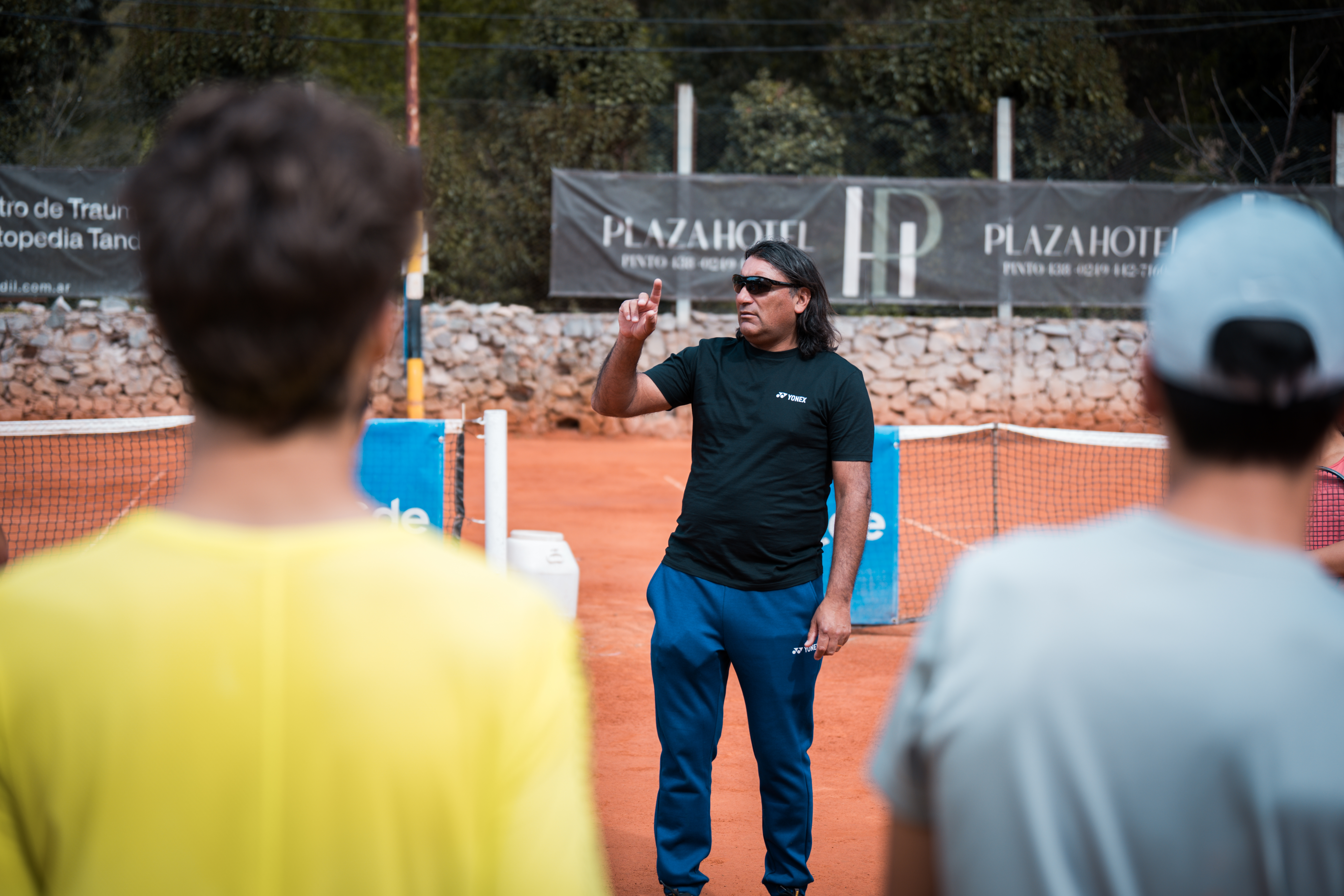 Marcelo Gómez en la Academia Tandil Tenis.