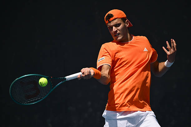 Mensik, durante il suo match contro Jódar all'Open d'Australia