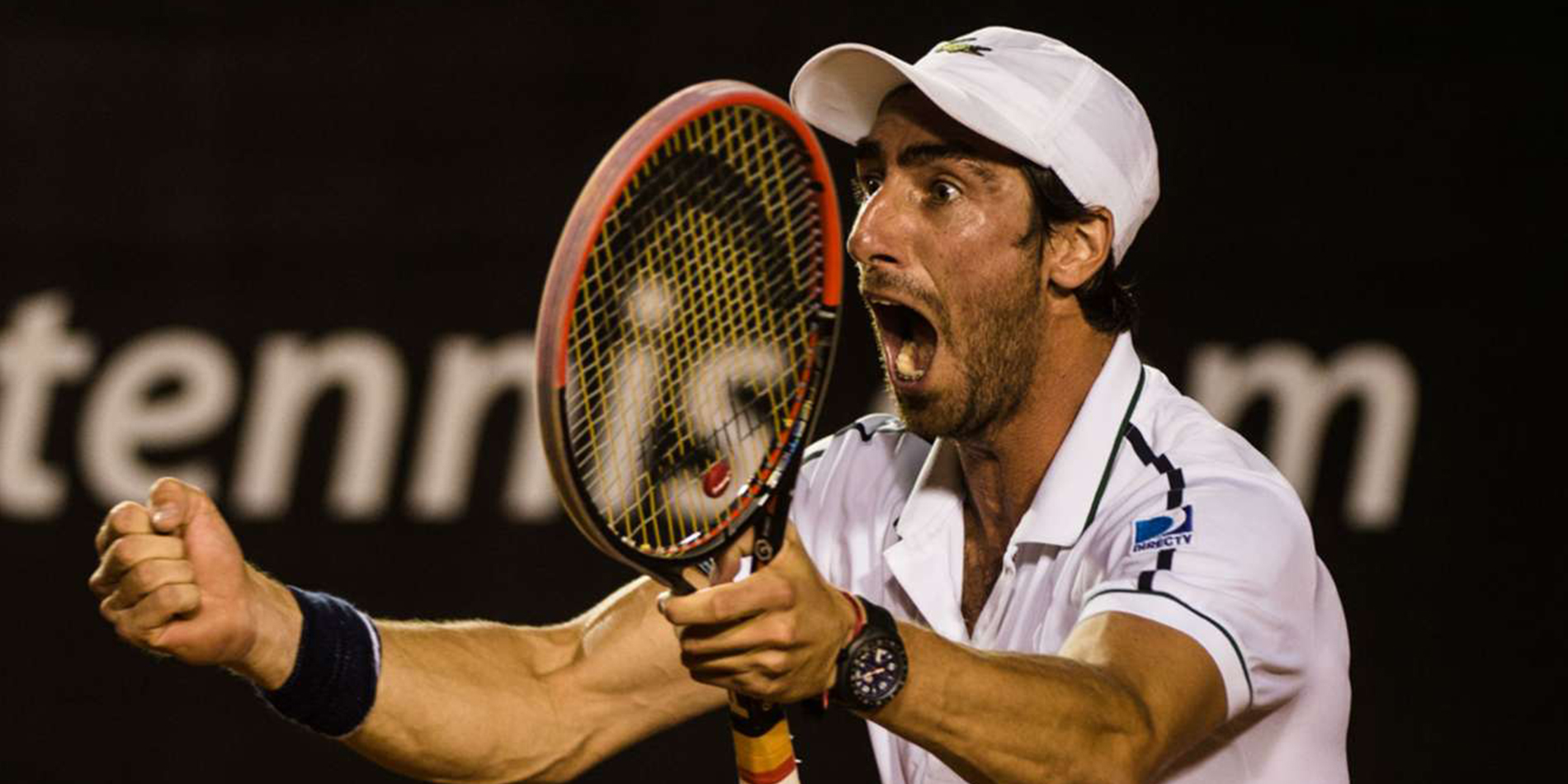 Pablo Cuevas celebrando un punto en su carrera.