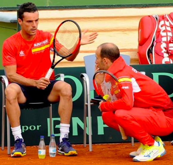 Pepe Vendrell y Roberto Bautista en la Copa Davis. Fuente: Getty