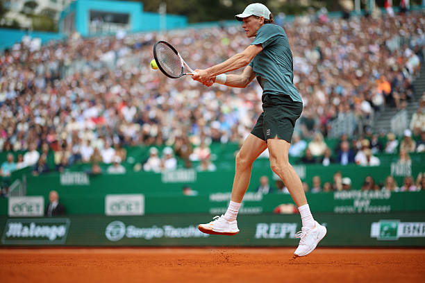 Jannik Sinner durante il Masters 1000 di Montecarlo 2026.