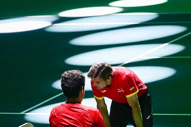 David Ferrer habla con Munar en Copa Davis. Foto: gettyimages