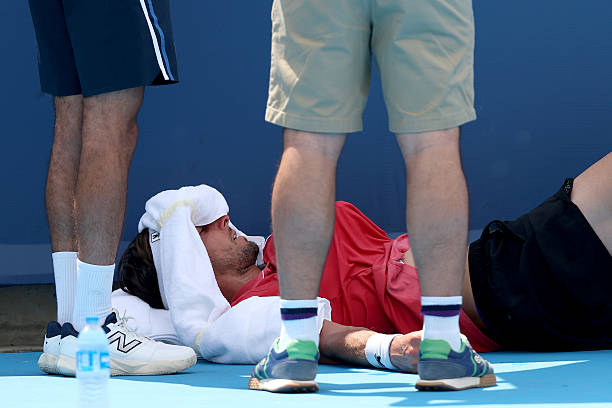 Arthur Rinderknech sufre un desmayo en el ATP Cincinnati 2025.