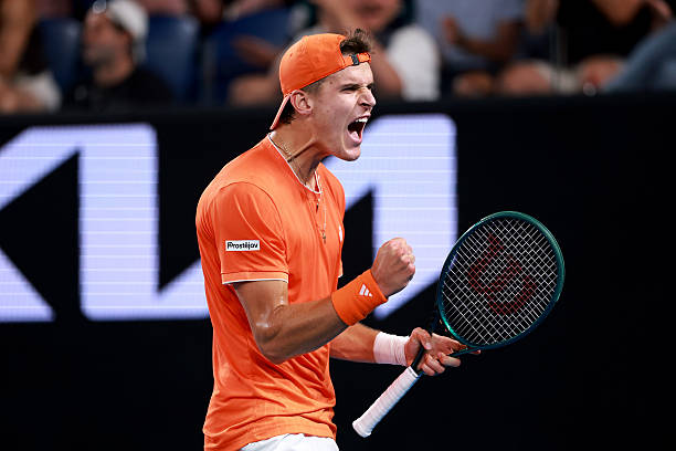 Jakub Mensik, opciones con Djokovic en Open de Australia 2026. Foto: gettyimages