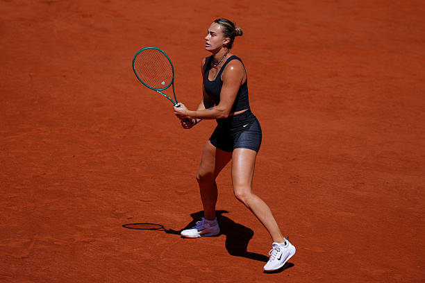 Sabalenka, entrenando ya en la Chatrier. Fuente: Getty
