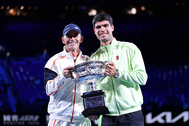 Samuel López, alabado por Alcaraz. Foto: gettyimages