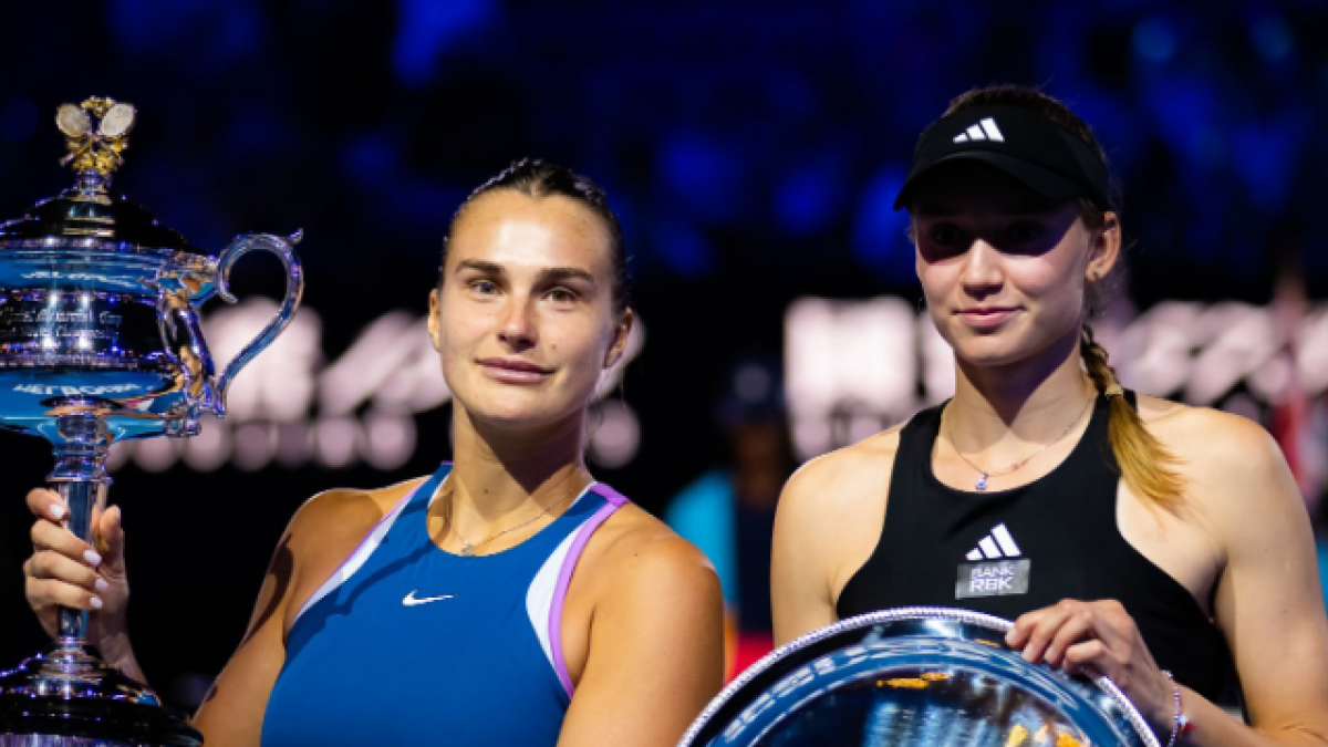 Aryna Sabalenka y Elena Rybakina, campeona y subcampeona del Open de Australia 2023. Foto: Getty
