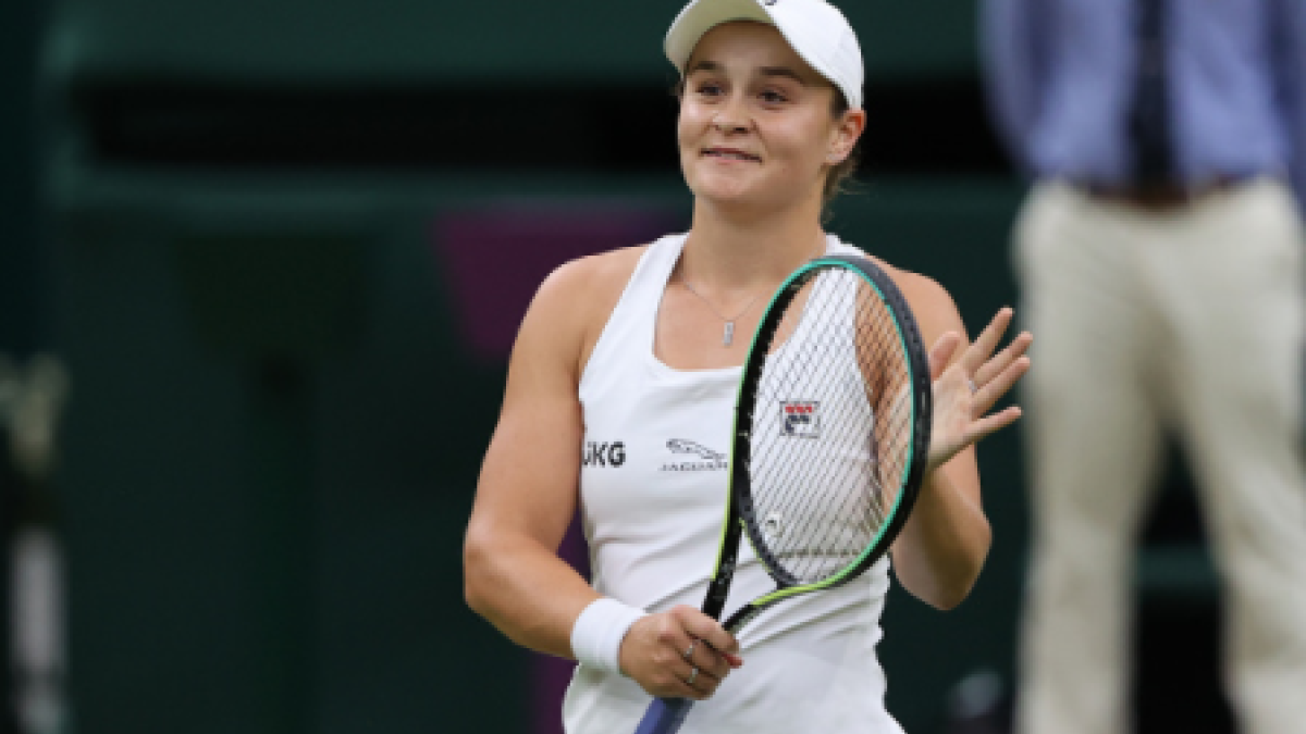 Ashleigh Barty analiza clasificación semifinales Wimbledon 2021. Foto: gettyimages