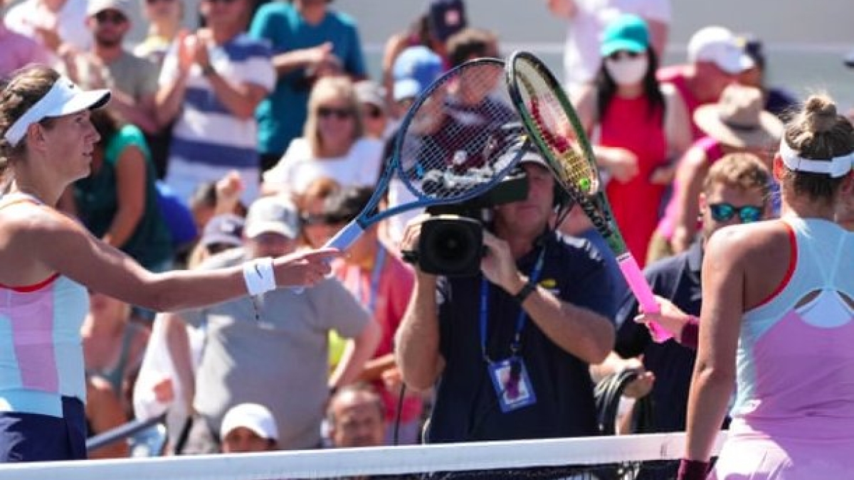 Marta Kostyuk y Victoria Azarenka. Fuente: Getty