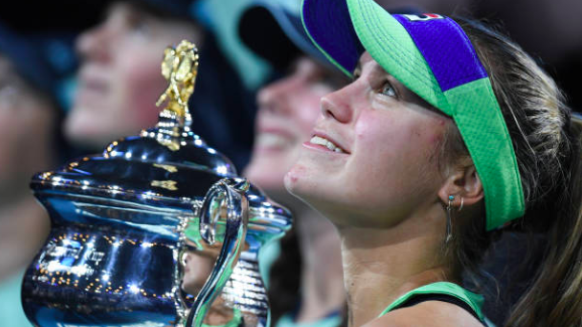 La mirada soñadora de una Sofia Kenin campeona. Fuente: Getty