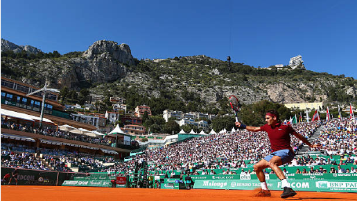 Federer con el Principado de fondo. Fuente: Getty