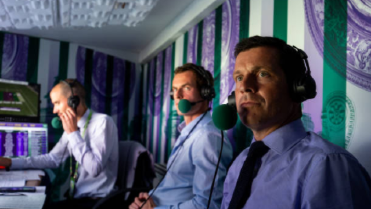 Andy Murray y Tim Henman, compartiendo retransmisión en Wimbledon 2019 para la BBC. Fuente: Getty