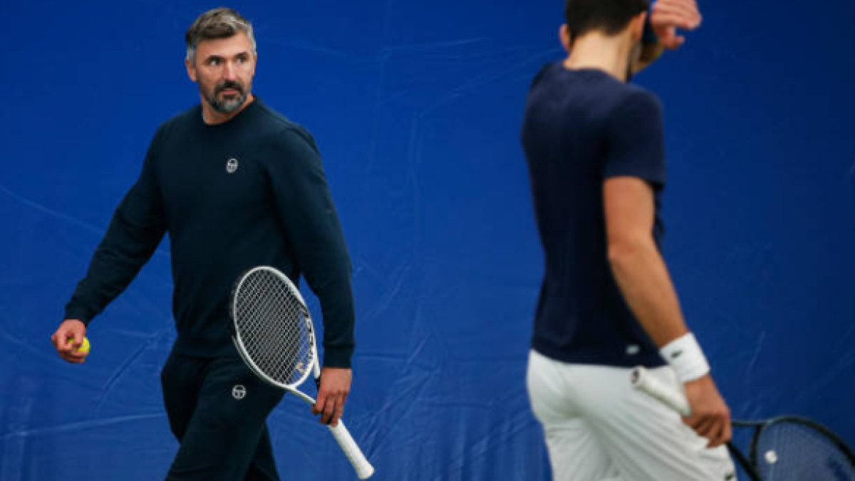 Goran Ivanisevic supervisa un entrenamiento de Djokovic. Fuente: Getty