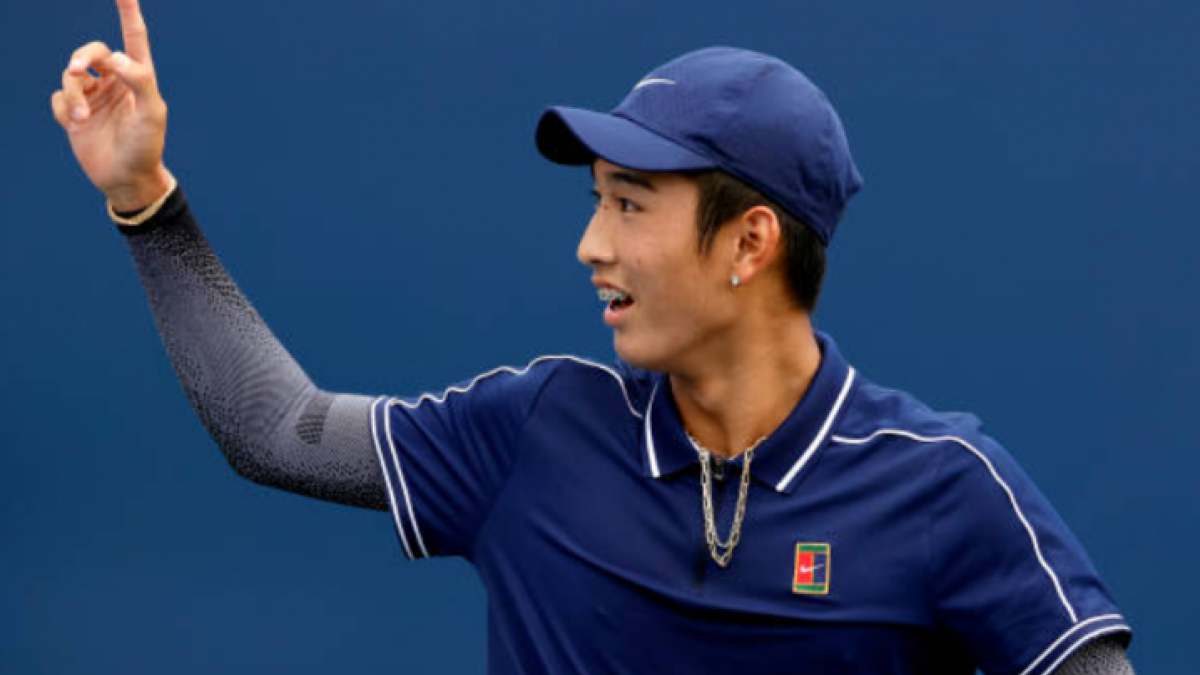 Juncheng Shang en uno de sus partidos   Fuente: Getty