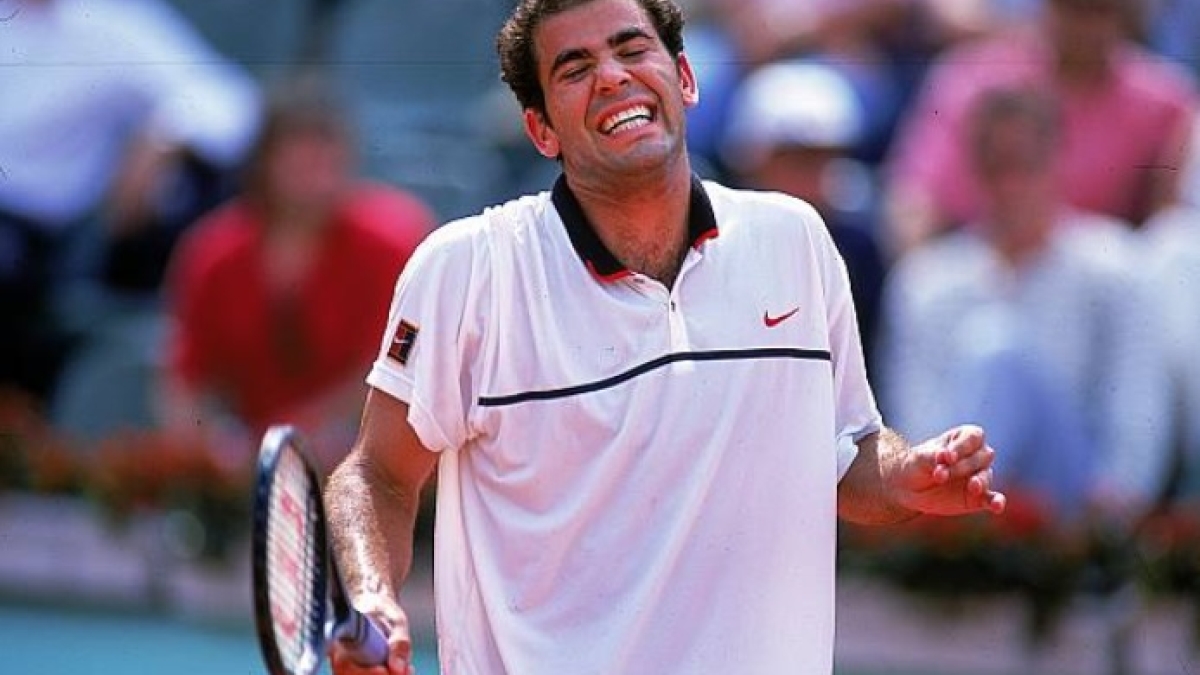 Pete Sampras lamentándose en Roland Garros. Foto: Getty Images