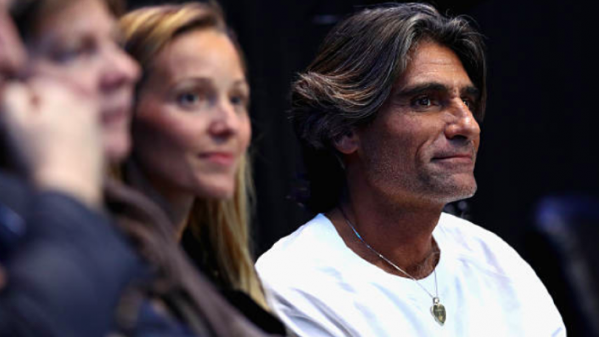 Pepe Imaz presenciando un partido de Novak Djokovic. Fuente: Getty