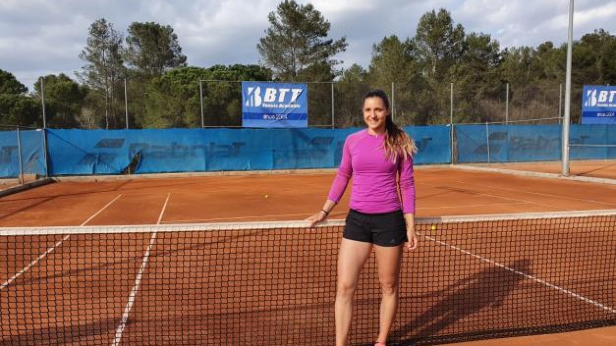 Rebeka Masarova en las instalaciones de BTT Tennis Academy. Fuente: PDB