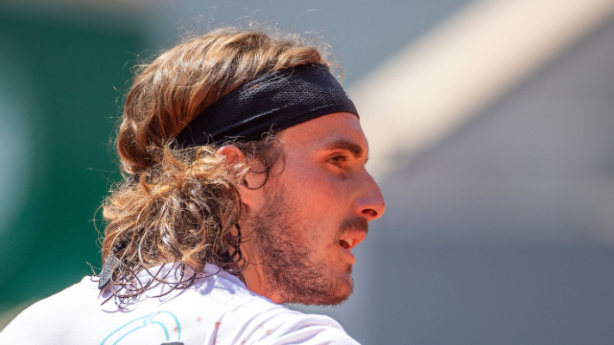 Stefanos Tsitsipas en Roland Garros 2022. Foto: Getty