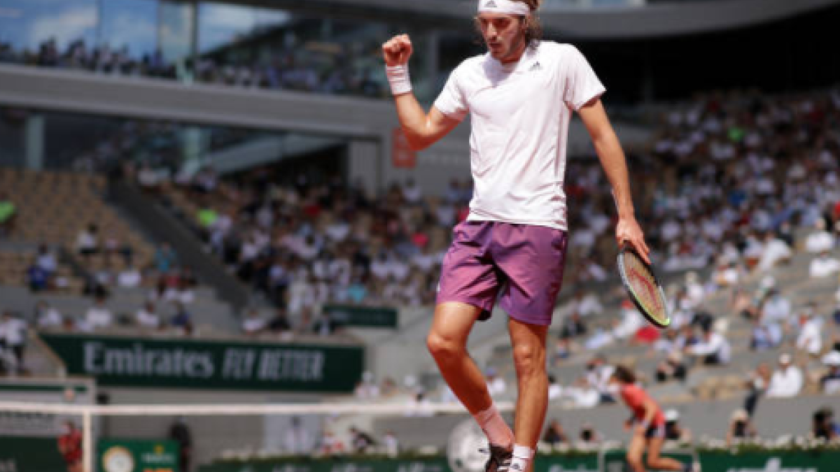 Tsitsipas no sucumbe ante la amenaza final de Zverev 
