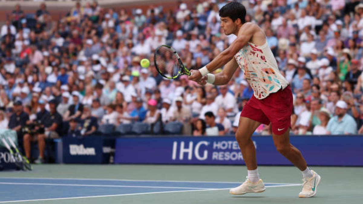 Carlos Alcaraz gana a Daniel Evans en US Open 2023. Foto: gettyimages