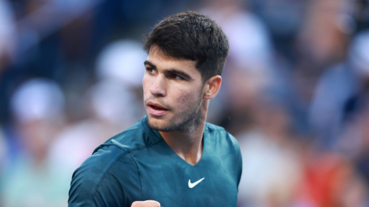 Carlos Alcaraz vence a Hubert Hurkacz en octavos de final del ATP Toronto 2023. Foto: Getty