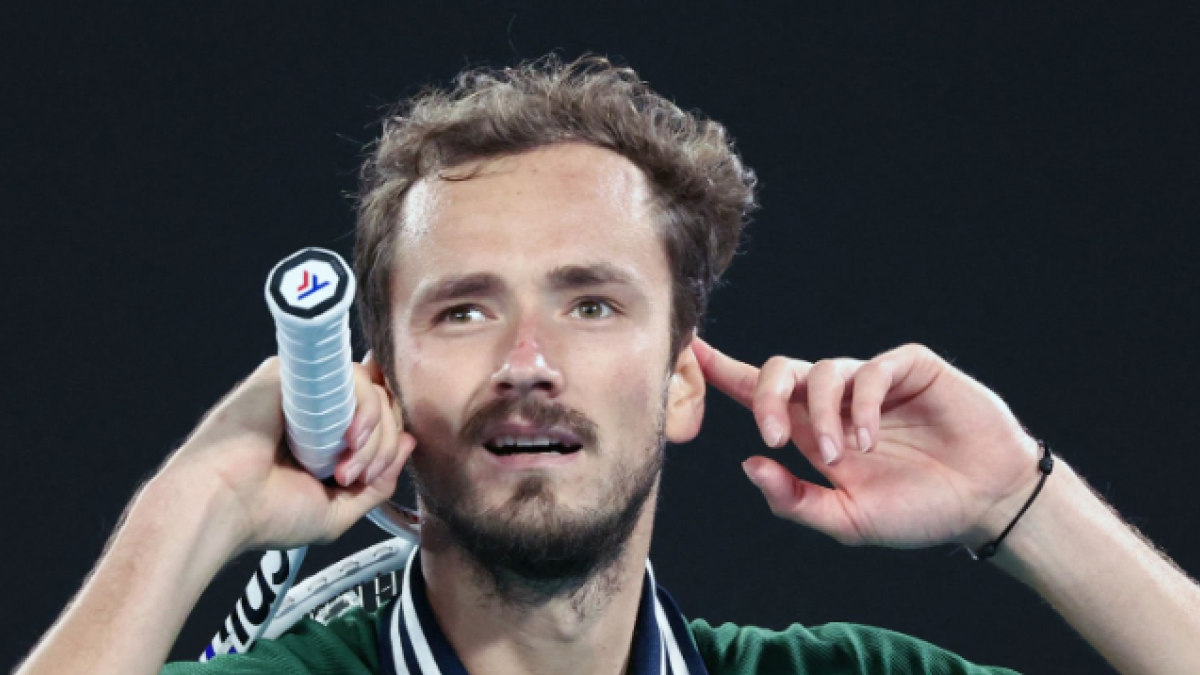 Daniil Medvedev firma una remontada épica ante Alexander Zverev. Foto: Getty