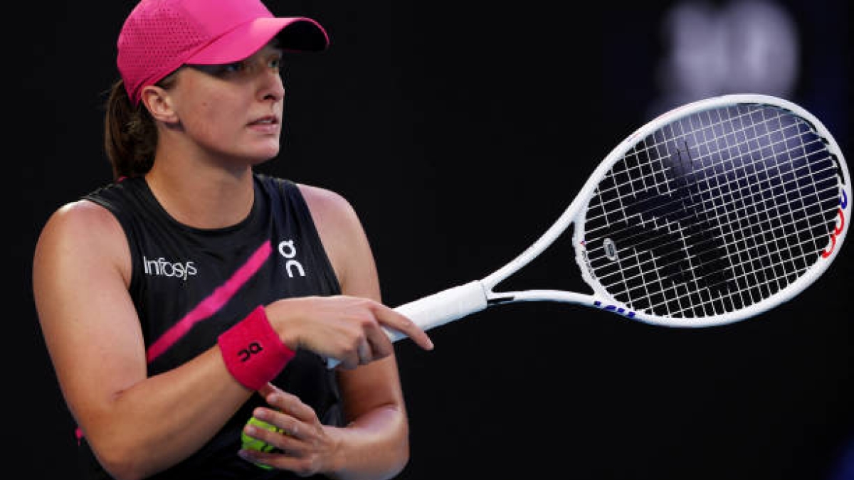 Iga Swiatek, con Noskova en Open de Australia 2024. Foto: gettyimages