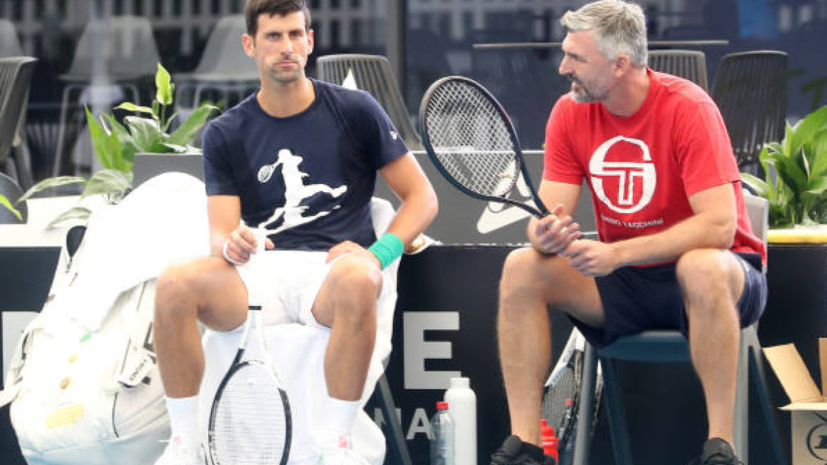 Novak Djokovic y Goran Ivanisevic en el Open de Australia 2023. Foto: getty
