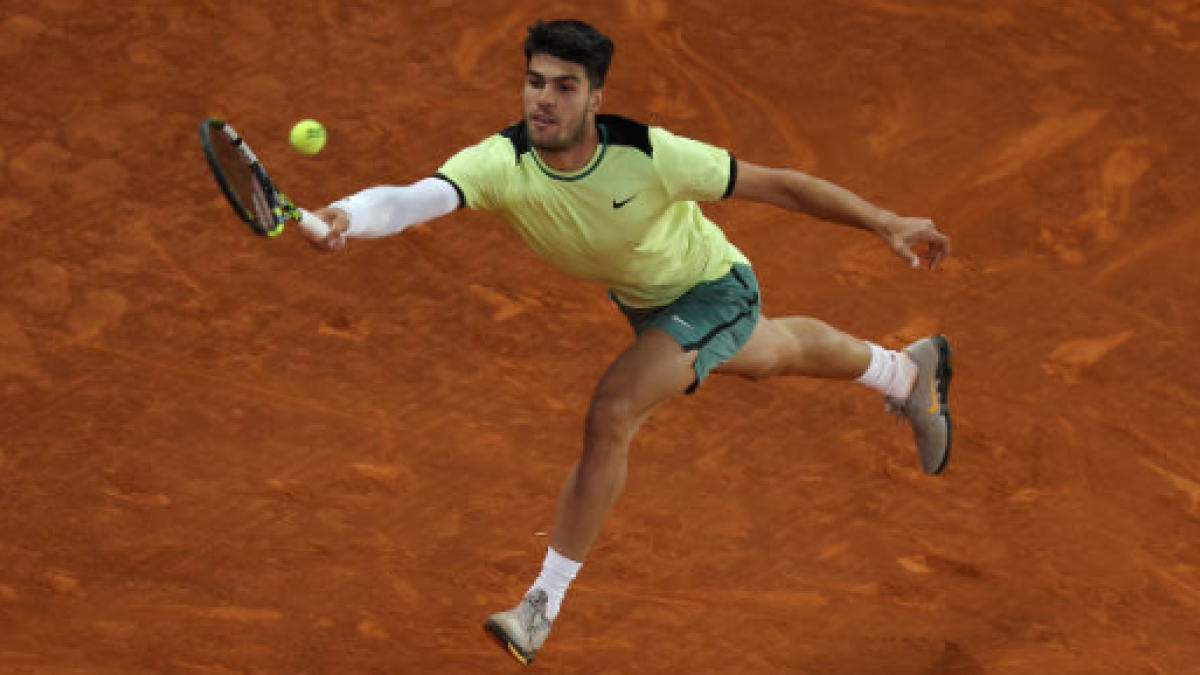 Alcaraz realiza su último entrenamiento antes de viajar a París. Foto: Gettyimages