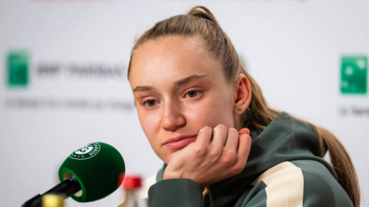 La surrealista rueda de prensa de Rybakina: "Preguntas simples, respuestas simples". Foto: Gettyimages