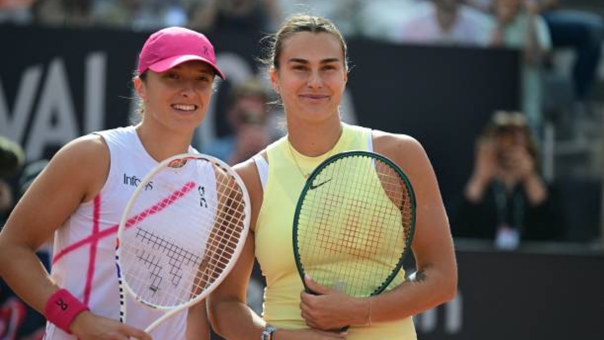 Iga Swiatek y Aryna Sabalenka en el WTA Roma 2024. Foto: Getty
