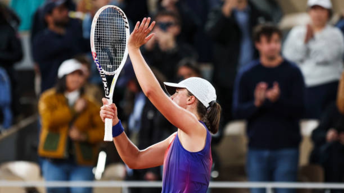 Iga Swiatek, ganadora ante Naomi Osaka en Roland Garros 2024. Foto: gettyimages