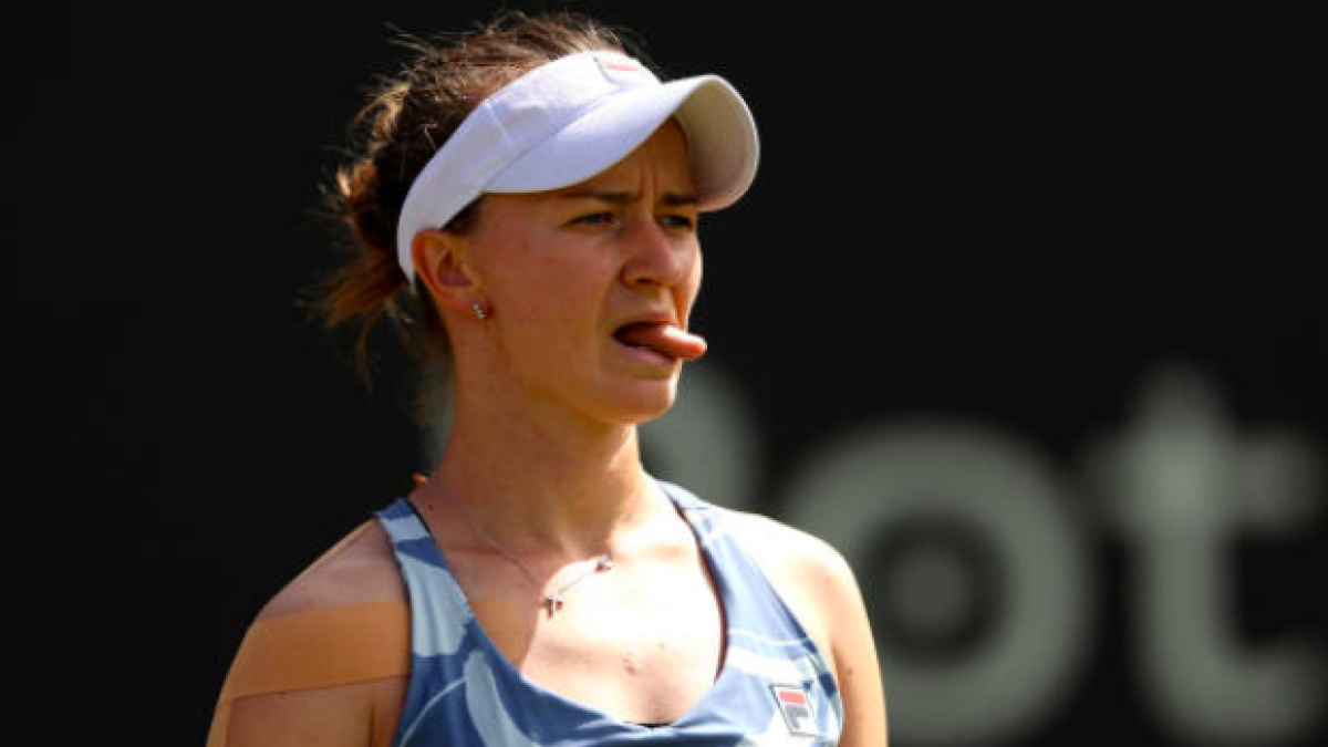 Babora Krejcikova, eliminada en Eastbourne. Fuente: Getty