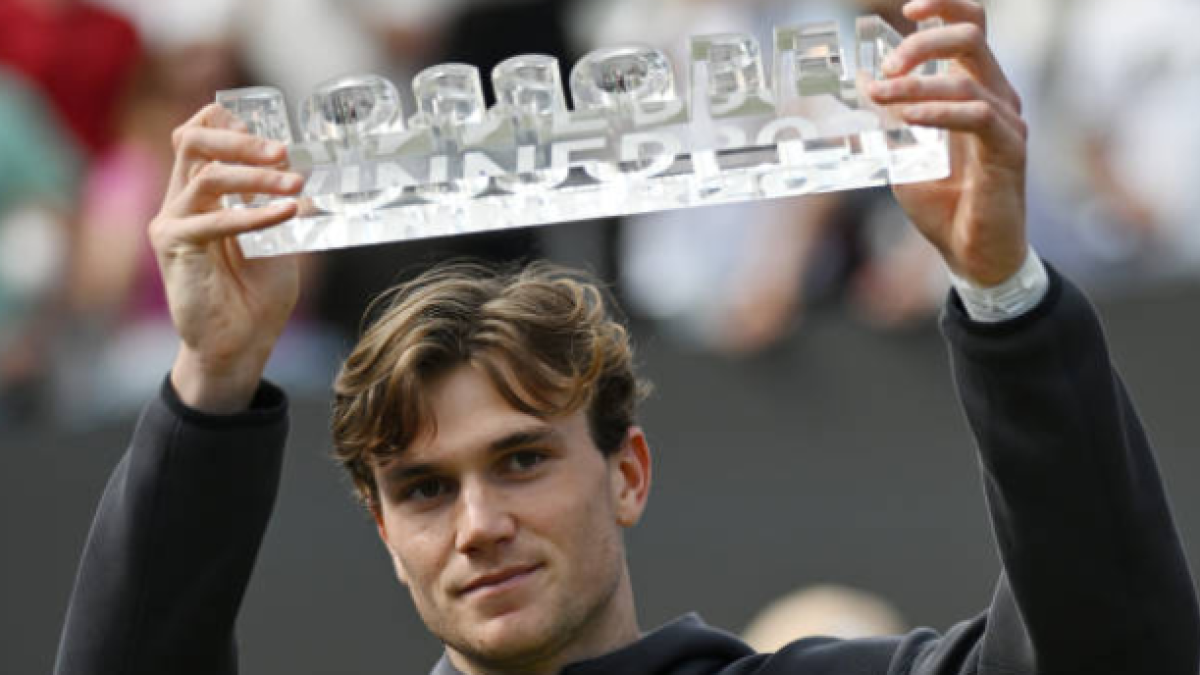 Draper se convierte en el número uno británico y rompe una racha de 21 años 