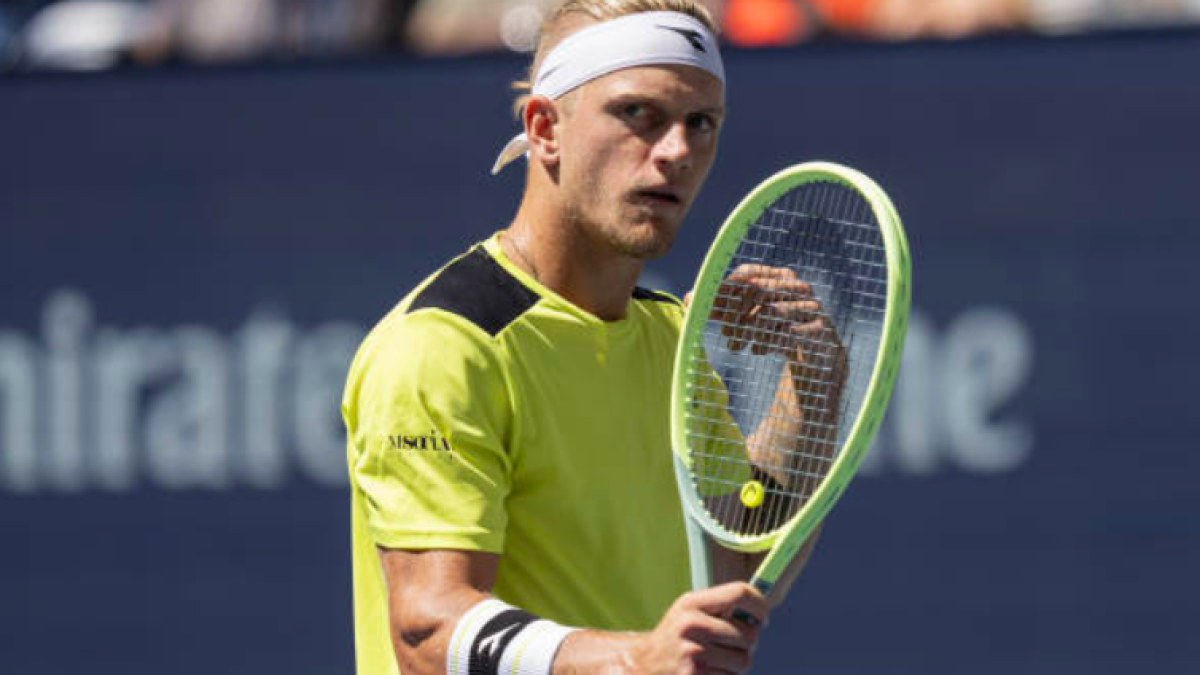 Alejandro Davidovich avanza en el ATP 500 de Washington.